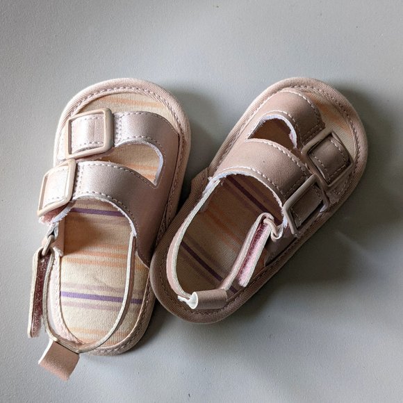 4 for $20 💖 | 9-12M Baby sandals - Picture 1 of 2
